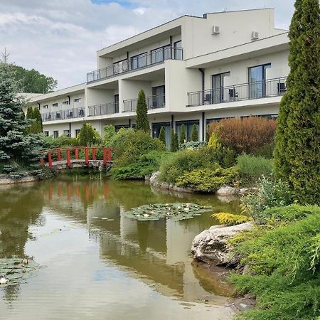 Garden Hotel Medical & Spa 데브레첸 외부 사진