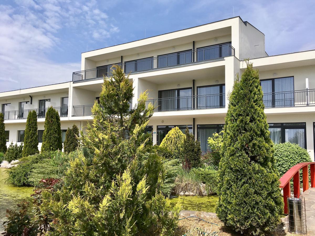 Garden Hotel Medical & Spa 데브레첸 외부 사진