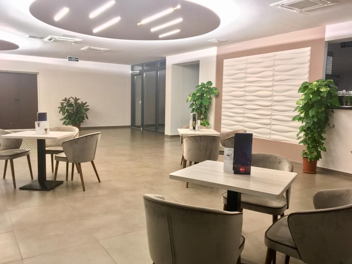Garden Hotel Medical & Spa 데브레첸 외부 사진