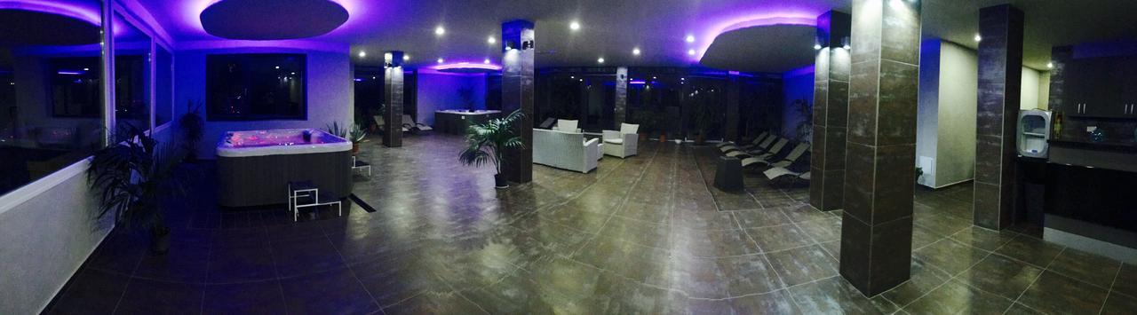 Garden Hotel Medical & Spa 데브레첸 외부 사진